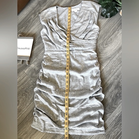 Jessica Simpson Gray Sequined Cap Sleeve Faux Wrap Surplice Dress. Size 6 - Picture 13 of 13